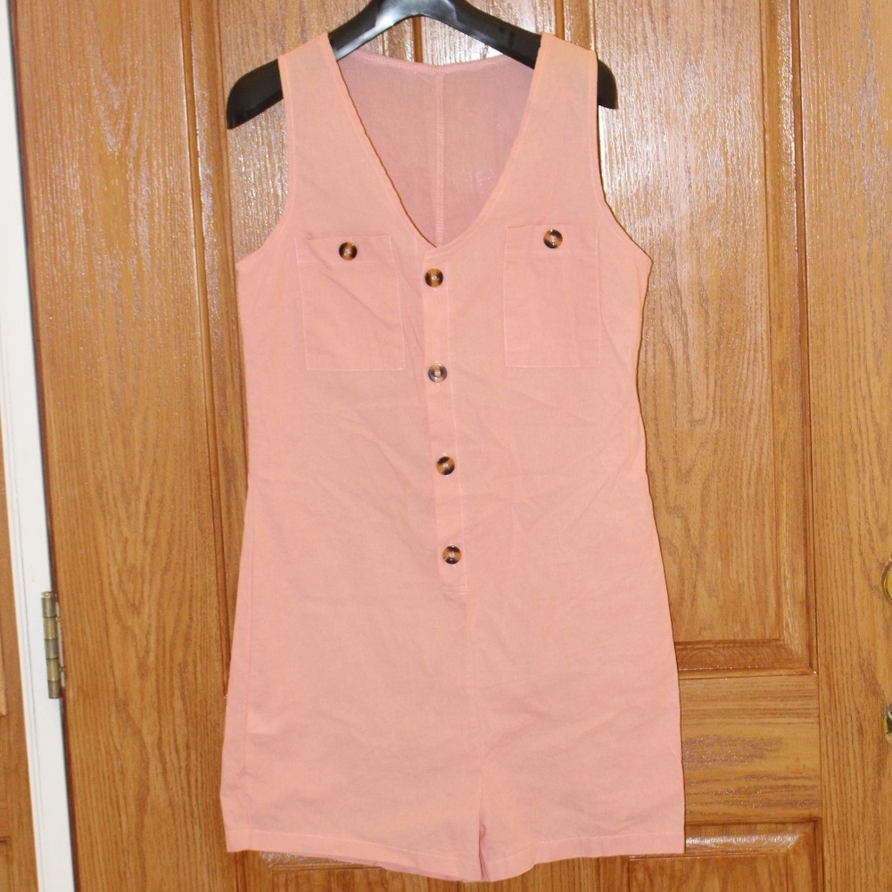 Romper, V neckline Pink-Peach button down size small  NWOT